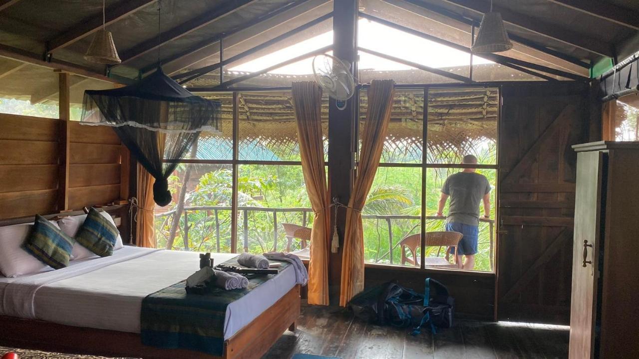 Chena Huts Eco Resort Sigiriya Buitenkant foto