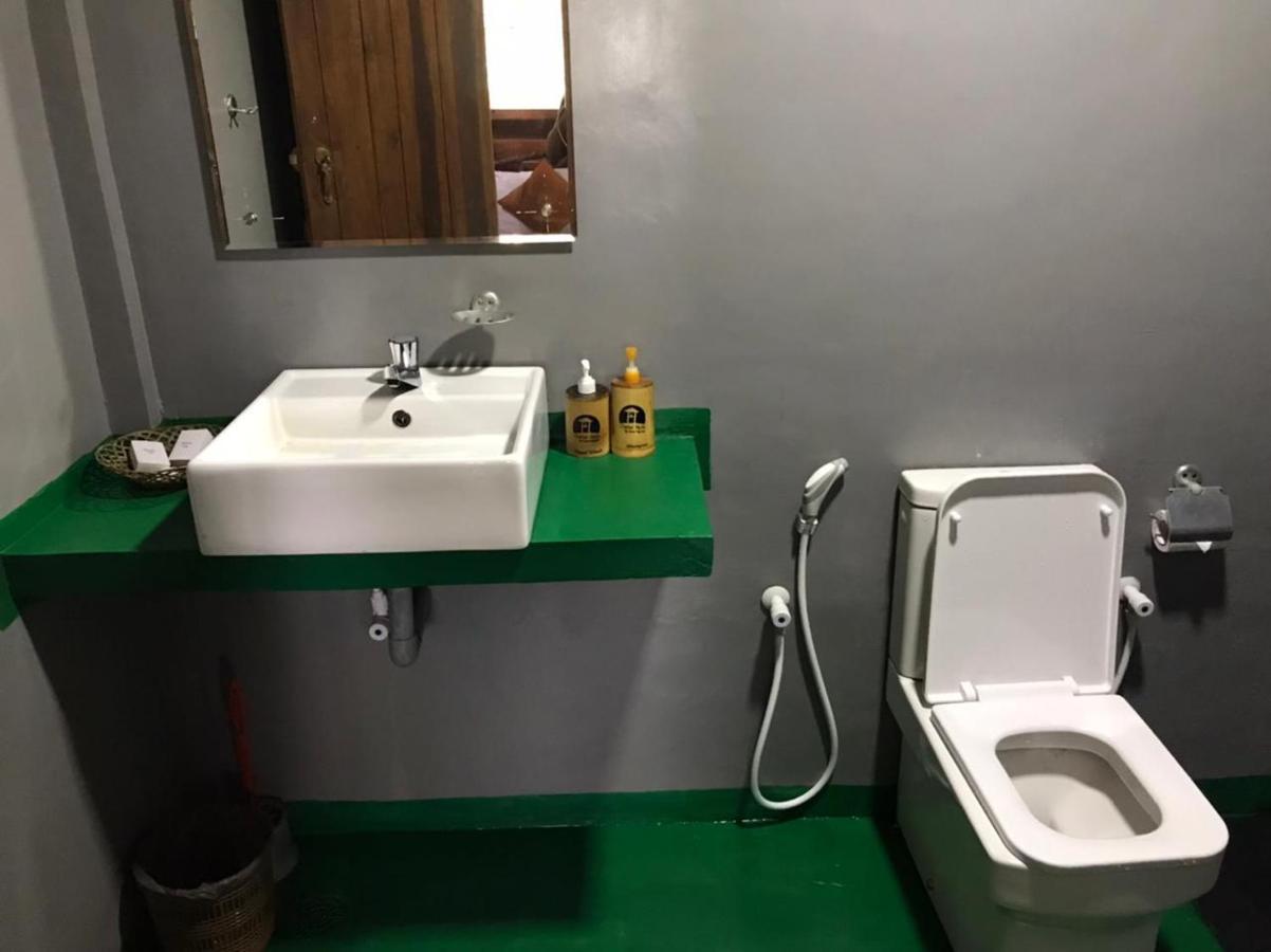 Chena Huts Eco Resort Sigiriya Buitenkant foto