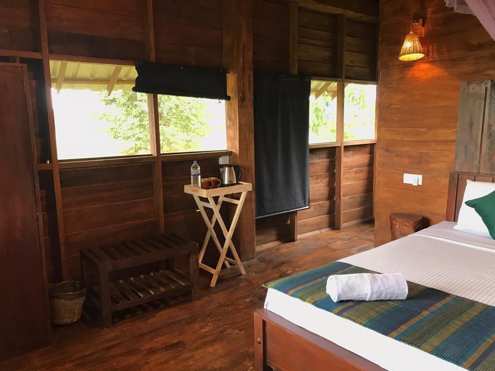 Chena Huts Eco Resort Sigiriya Buitenkant foto