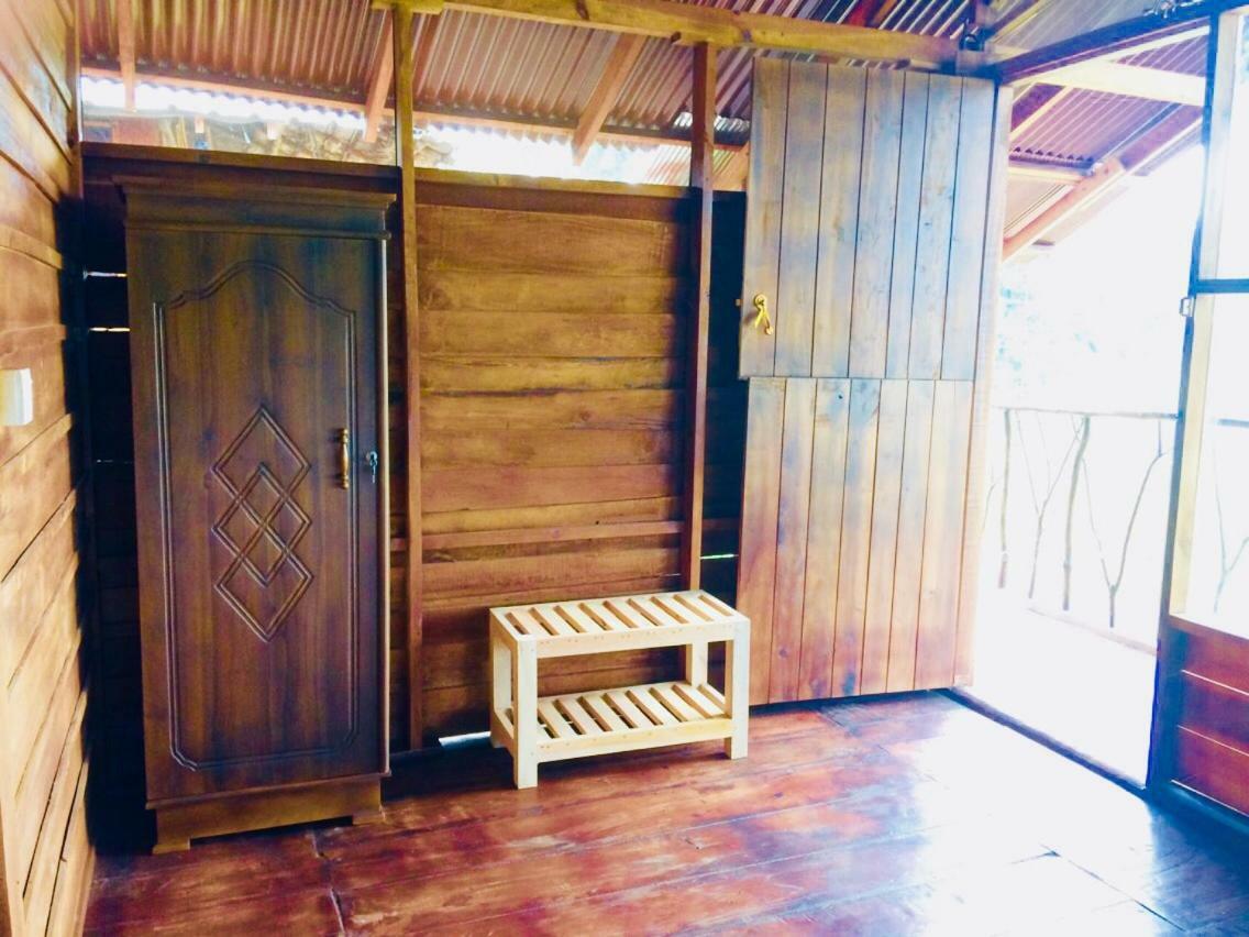 Chena Huts Eco Resort Sigiriya Buitenkant foto