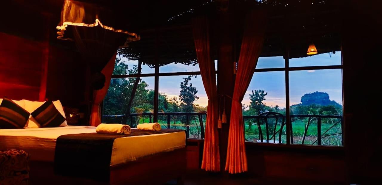 Chena Huts Eco Resort Sigiriya Buitenkant foto